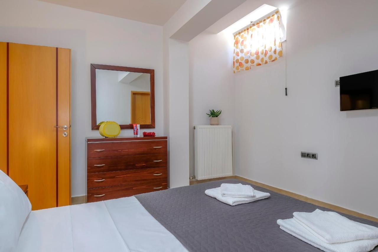 Bay View Apartment Chania  Bagian luar foto